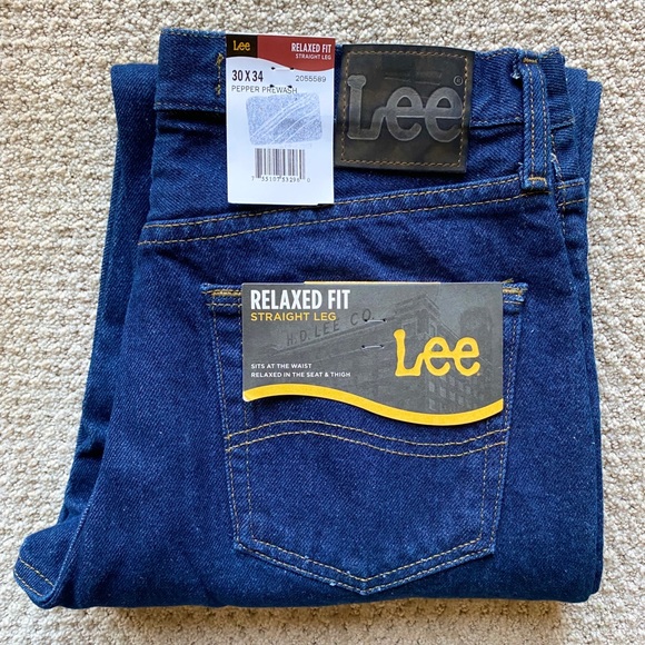 Nwt Lee Relaxed Fit Straight Leg Jeans 
